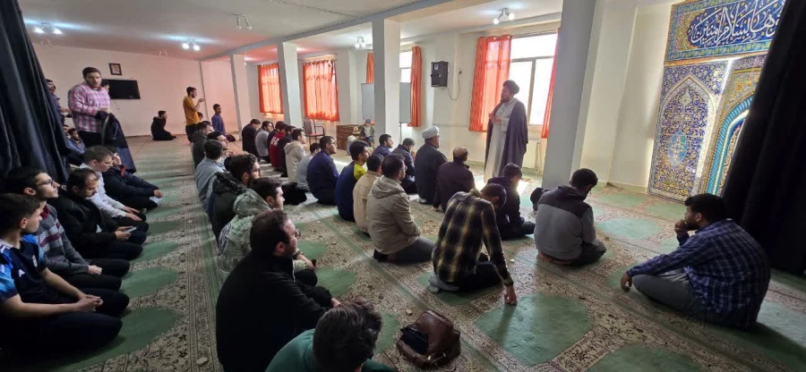 سخنرانی درباره اهمیت ماه مبارک رمضان و تبری از مستکبران 6