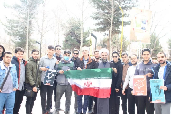 درختکاری در محوطه پردیس شهید چمران 7