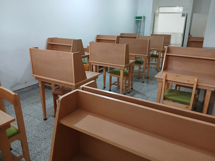 آماده سازی سالن مطالعه برای دانشجویان 3