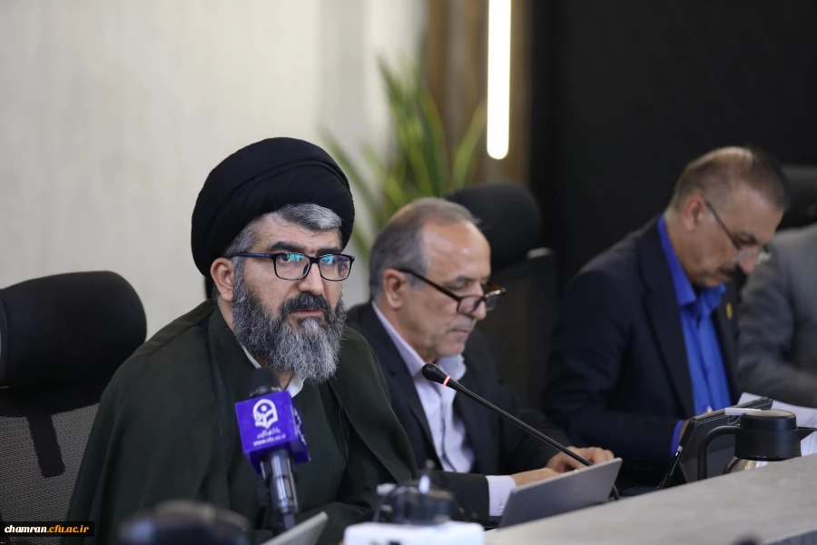 تبیین برنامه تحولی ۱۴۰۴ دانشگاه فرهنگیان و تفویض اختیار به استان ها 4