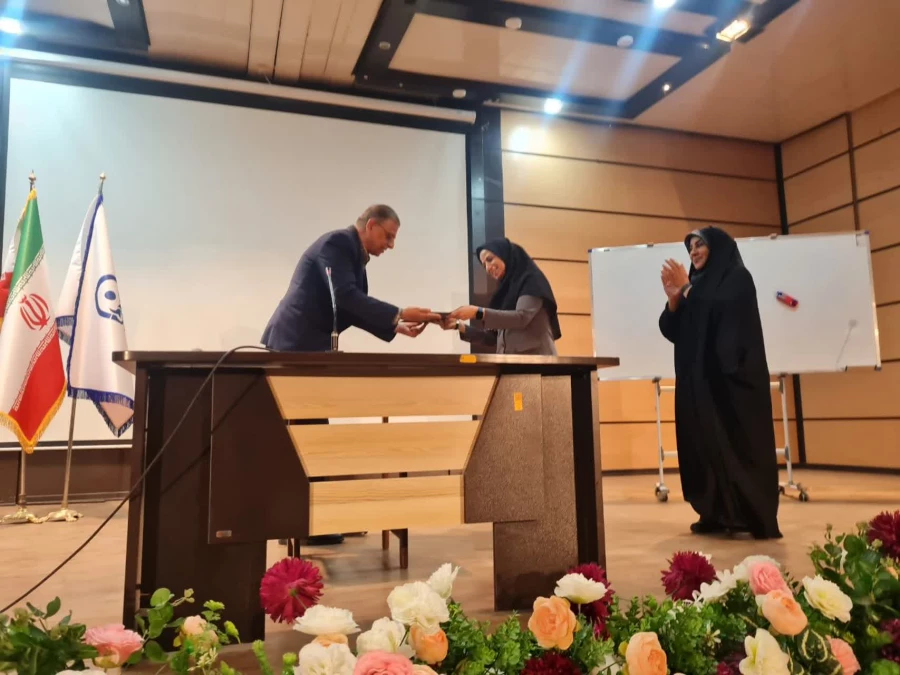 نشست صمیمانه همکاران اداری پردیس شهید چمران 4