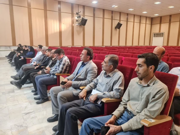 نشست صمیمانه همکاران اداری پردیس شهید چمران 7