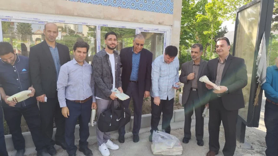 پیاده روی به مناسبت بزرگداشت مقام معلم و هفته سلامت 5