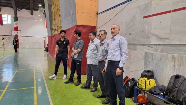 برگزاری رقابت انتخابی دانشجو معلمان پردیسها و مراکز پسر استان تهران در رشته ورزشی والیبال 5