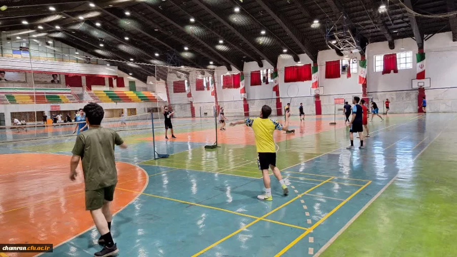 برگزاری رقابت انتخابی و اردو آمادگی دانشجو معلمان پردیسها و مراکز پسر استان تهران در رشته ورزشی بدمینتون 5