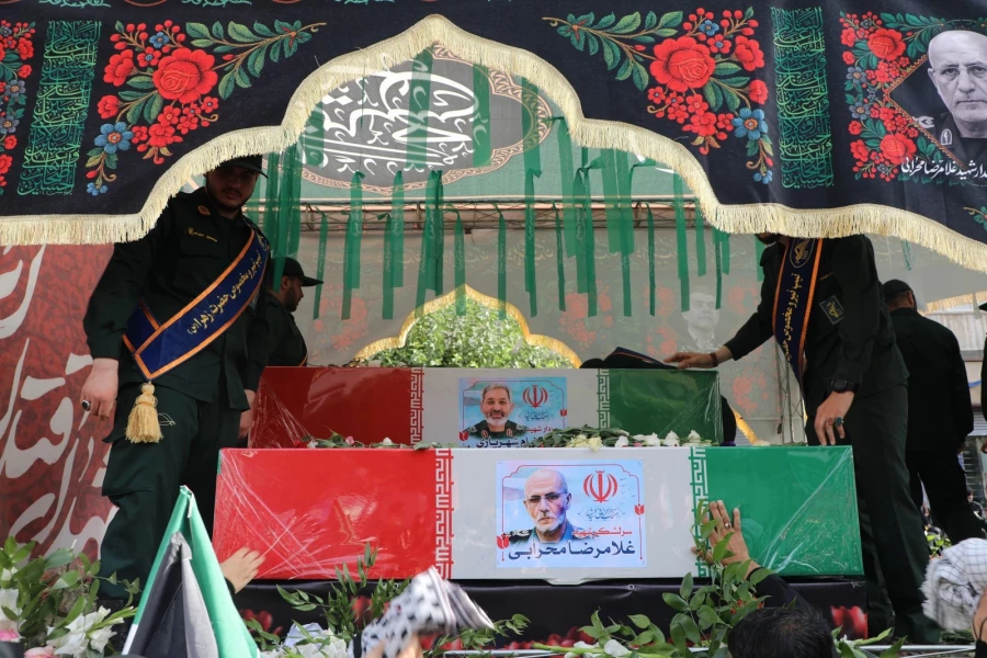 تشییع شهدای جنگ با رژیم صهیونیستی  6