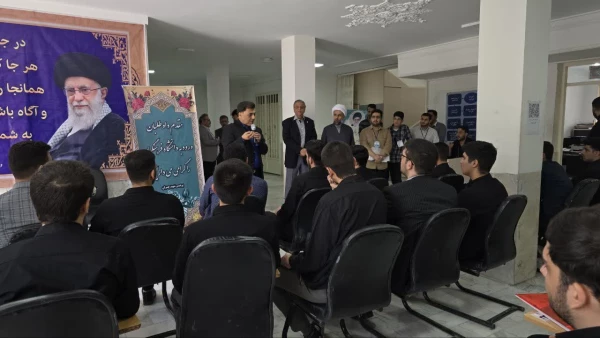 سخنرانی دکتر محمدی برای داوطلبان دانشگاه فرهنگیان در پردیس شهید چمران  4