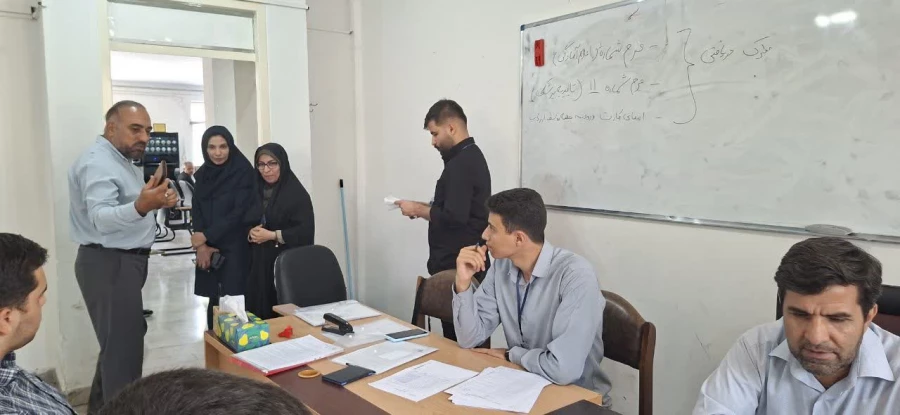 بازدید مسئولان آموزش و پرورش تهران از روند ارزیابی داوطلبان دانشگاه فرهنگیان 6