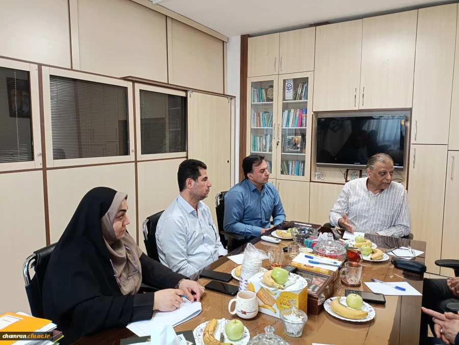 جلسه شورای اداری پردیس شهید چمران 2