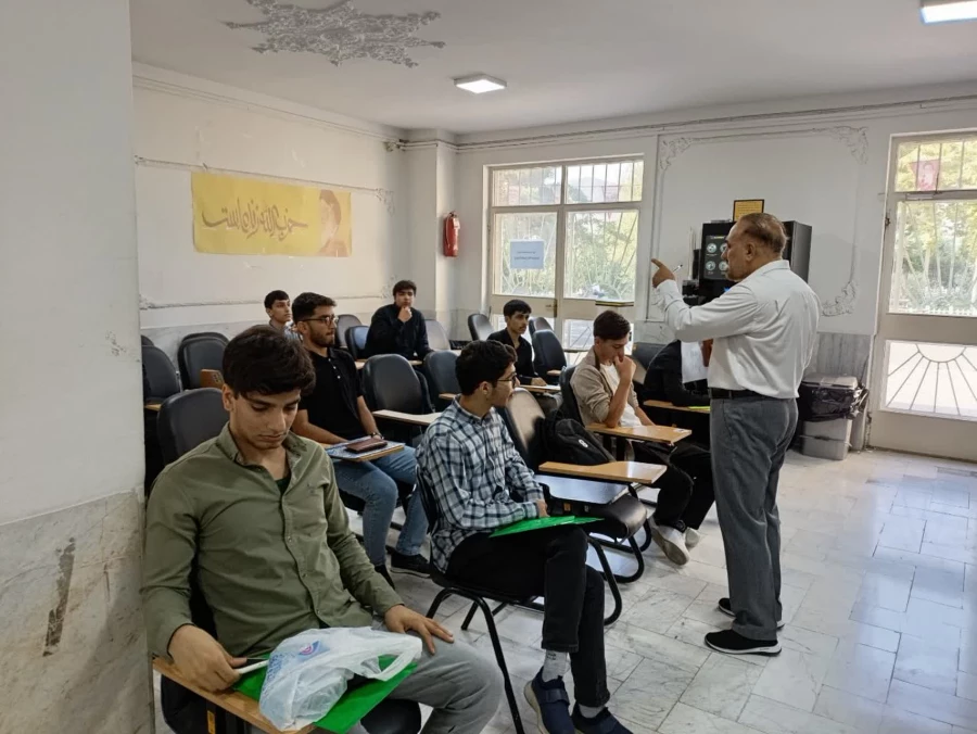 پایان فرایند ارزیابی تکمیلی داوطلبان چند برابر ظرفیت دانشگاه فرهنگیان پردیس شهید چمران. 8