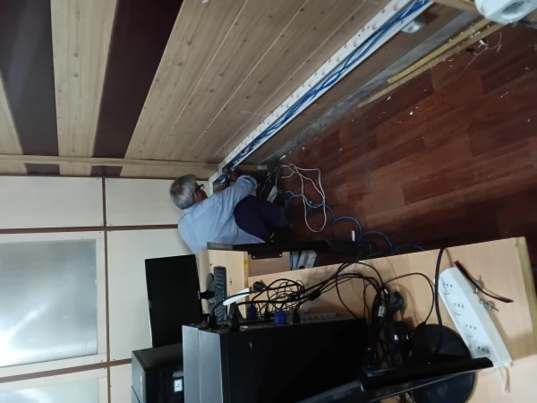 راه اندازی زیرساخت جدید اینترنت اتاق سایت پردیس شهید چمران 10