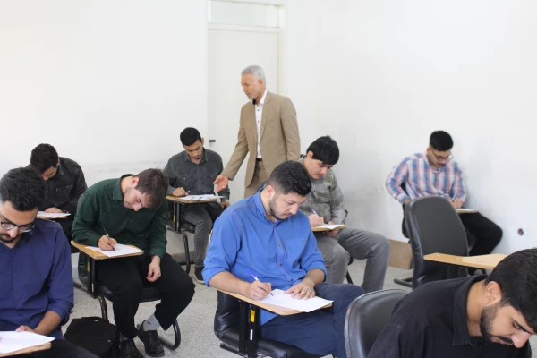 آغاز آزمون های معوقه نیمسال دوم ۱۴۰۴-۱۴۰۳ در پردیس شهید چمران 3