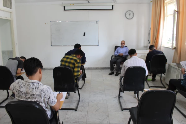 آغاز آزمون های معوقه نیمسال دوم ۱۴۰۴-۱۴۰۳ در پردیس شهید چمران 5