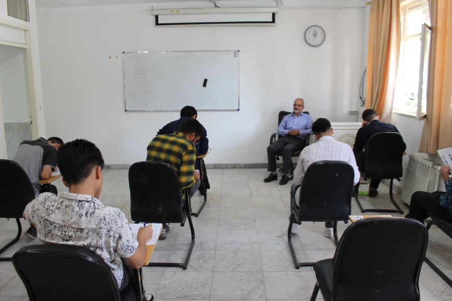 آغاز آزمون های معوقه نیمسال دوم ۱۴۰۴-۱۴۰۳ در پردیس شهید چمران 5