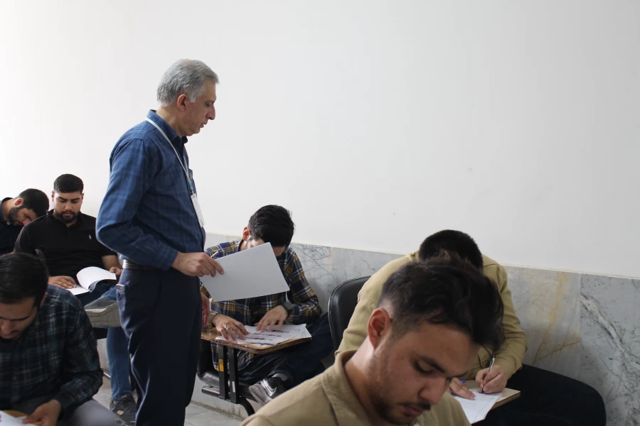 آغاز آزمون های معوقه نیمسال دوم ۱۴۰۴-۱۴۰۳ در پردیس شهید چمران 9