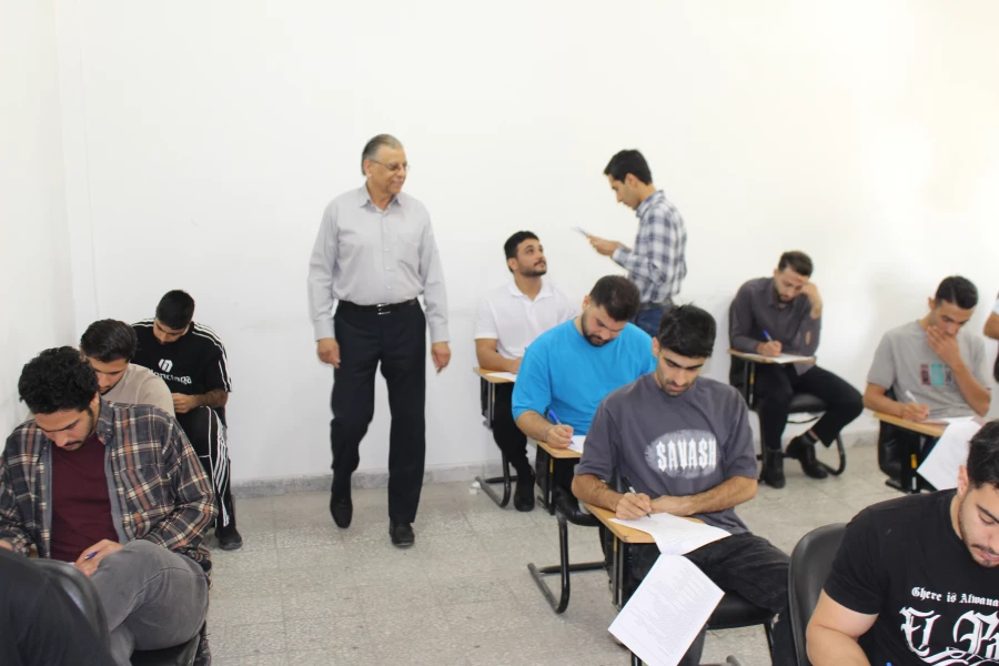 آغاز آزمون های معوقه نیمسال دوم ۱۴۰۴-۱۴۰۳ در پردیس شهید چمران 14