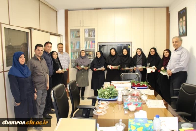 تقدیر از همکاران به مناسبت هفته دولت و روز کارمند