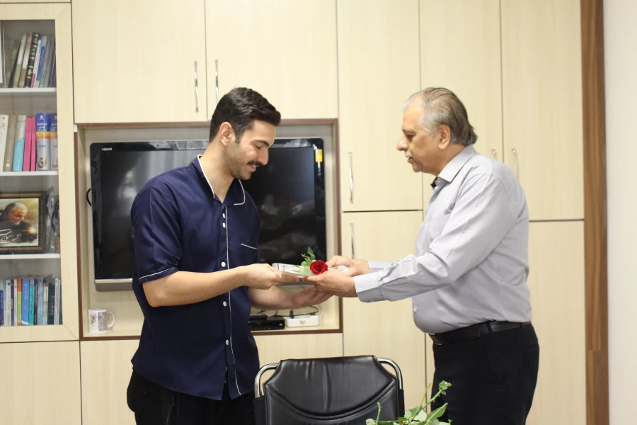 تقدیر از همکاران به مناسبت هفته دولت و روز کارمند 14