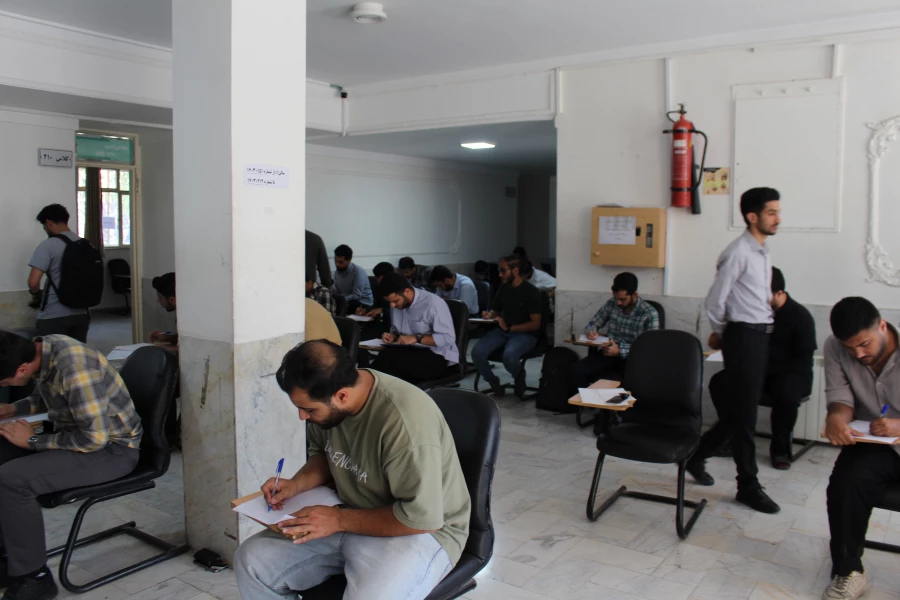 امتحانات دوره تابستان ۱۴۰۴-۱۴۰۳ پردیس شهید چمران 5