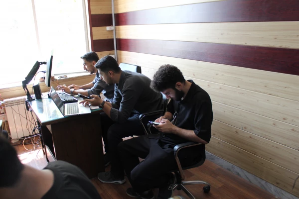 انتخاب واحد دانشجویان در اتاق سایت پردیس شهید چمران 5