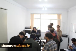 انتخاب واحد دانشجویان در اتاق سایت پردیس شهید چمران 15