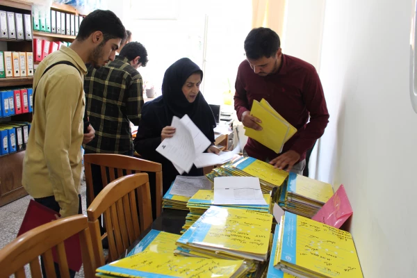 انجام فرایند دانش اموختگی دانشجویان پردیس شهید چمران 2