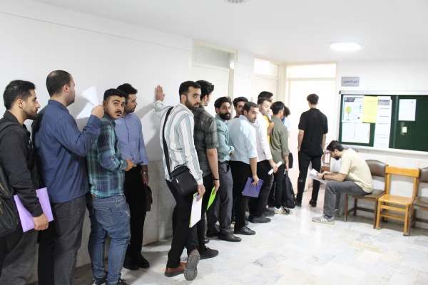 انجام فرایند دانش اموختگی دانشجویان پردیس شهید چمران 5