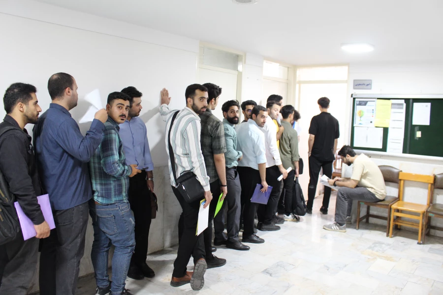 انجام فرایند دانش اموختگی دانشجویان پردیس شهید چمران 5