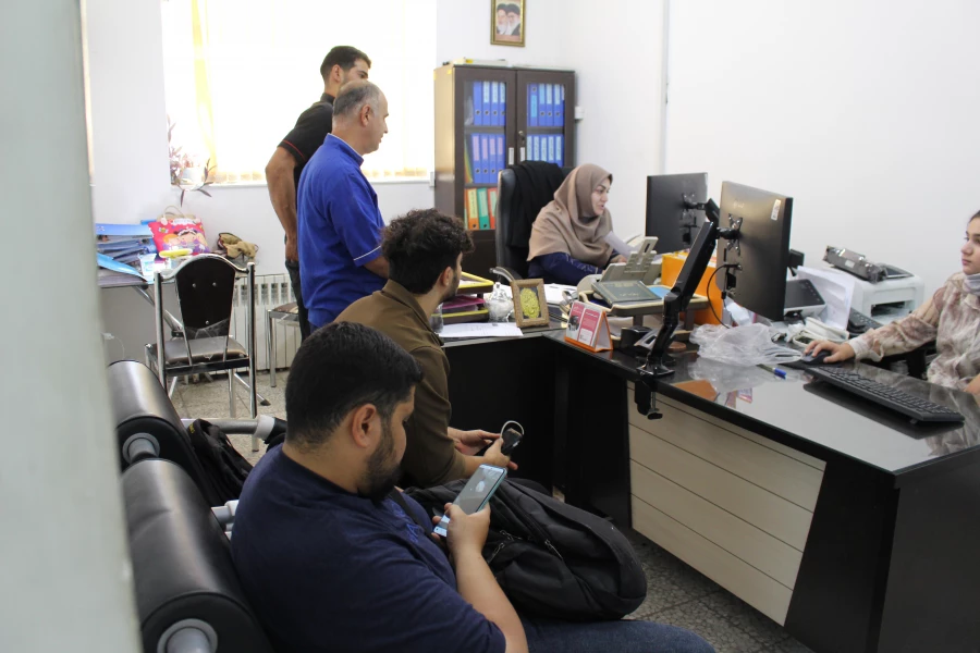 انجام فرایند دانش اموختگی دانشجویان پردیس شهید چمران 6