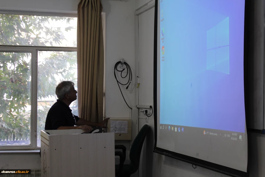  گزارش آماده سازی محیط و کلاس های پردیس شهید چمران در آستانه سال تحصیلی جدید 5