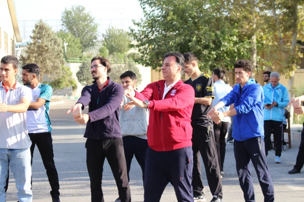 برگزاری ویژه برنامه هفته تربیت بدنی در پردیس شهید چمران به مناسبت گرامیداشت هفته تربیت بدنی در صبح روز یکشنبه ۲۷ مهرماه ۱۴۰۴ 3