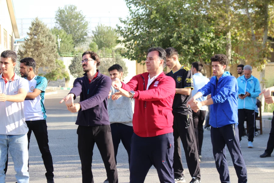 برگزاری ویژه برنامه هفته تربیت بدنی در پردیس شهید چمران به مناسبت گرامیداشت هفته تربیت بدنی در صبح روز یکشنبه ۲۷ مهرماه ۱۴۰۴ 3