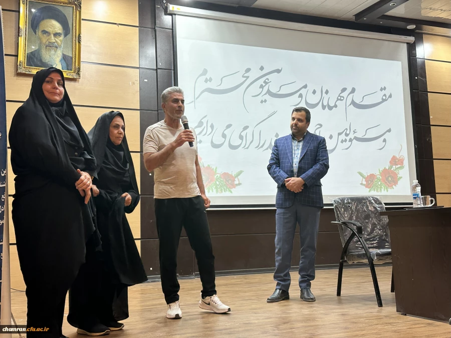 جلسه هم اندیشی دانشجومعلمان شاهد و ایثارگر 6