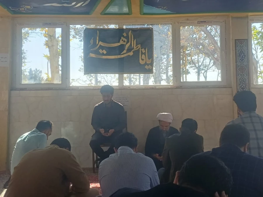 برگزاری مراسم روضه و توسل به حضرت اباعبدالله الحسین (ع) در پردیس شهید چمران 3