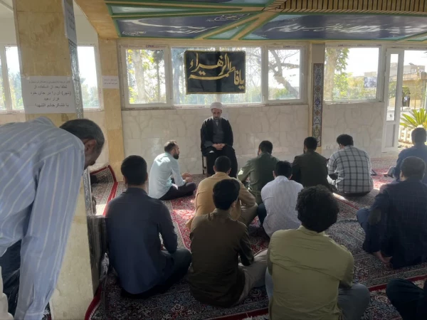 برگزاری مراسم روضه و توسل به حضرت اباعبدالله الحسین (ع) در پردیس شهید چمران 6