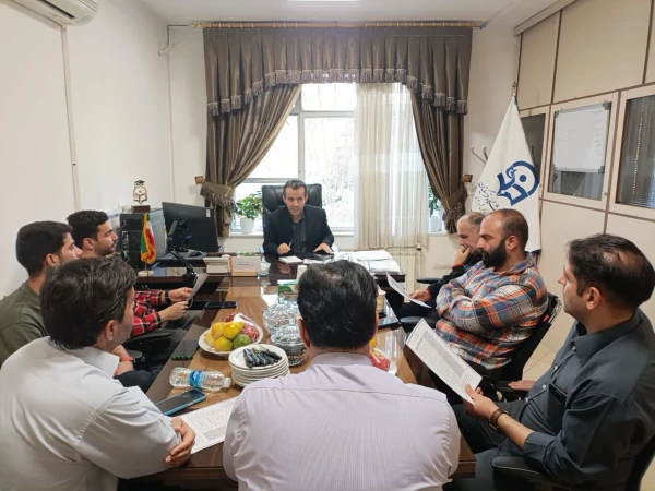 ارتقاء کیفیت آشپزخانه پردیس شهید چمران با بررسی برنامه غذایی مناسب و ساماندهی امور پشتیبانی 2