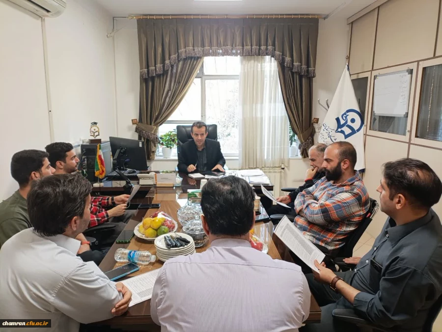 ارتقاء کیفیت آشپزخانه پردیس شهید چمران با بررسی برنامه غذایی مناسب و ساماندهی امور پشتیبانی 2