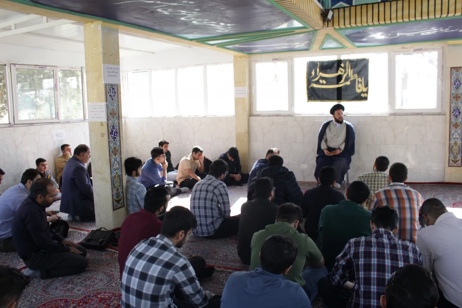 برگزاری  مراسم روضه توسل به حضرت زهرا (سلام الله علیها)  

 4