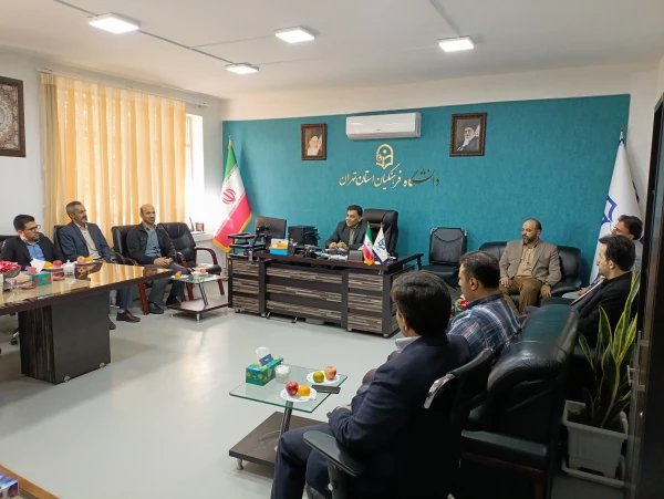 نشست تکریم و معارفه معاونت توسعه منابع و امور دانشجویی پردیس شهید چمران  3