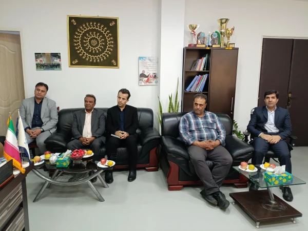 نشست تکریم و معارفه معاونت توسعه منابع و امور دانشجویی پردیس شهید چمران  4