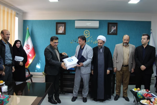 نشست تکریم و معارفه معاونت توسعه منابع و امور دانشجویی پردیس شهید چمران  9