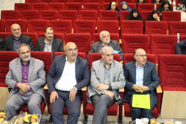  نخستین مجمع عمومی کانون بازنشستگان دانشگاه فرهنگیان تهران برگزار شد. 14