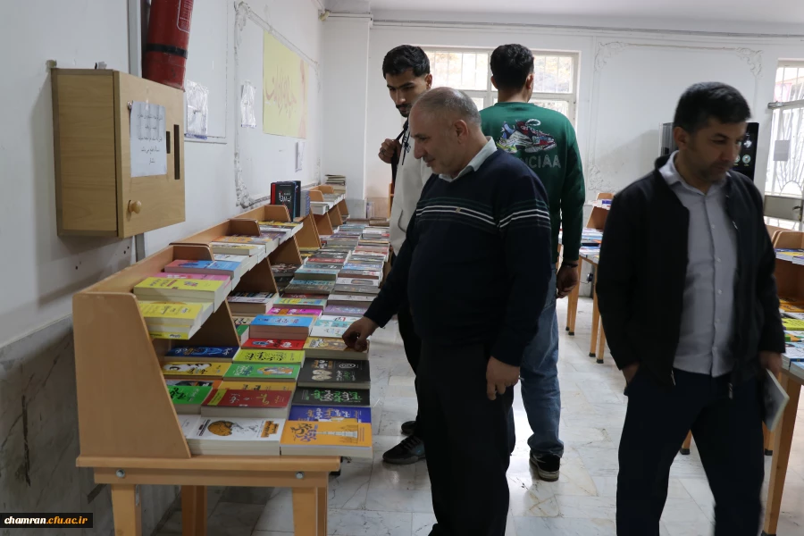 برپایی نمایشگاه و فروشگاه کتاب 4