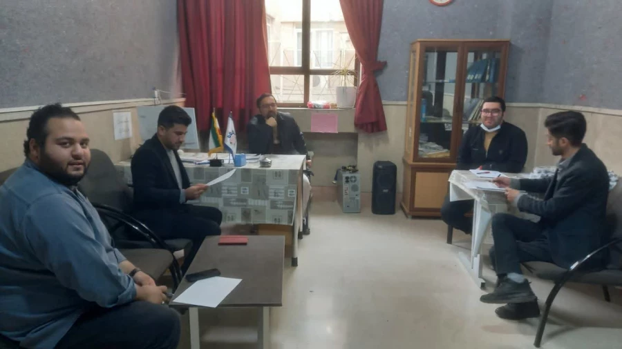  بازدید مسئول کارورزی پردیس شهید چمران از مدارس منطقه یک تهران 4