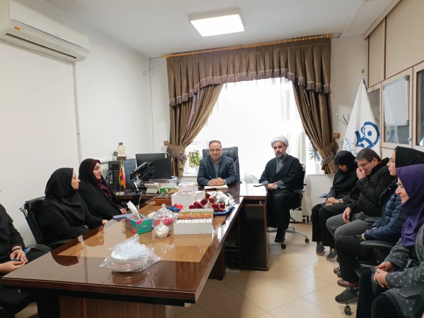 برگزاری جلسه تقدیر از همکاران خانم پردیس شهید چمران به مناسبت روز زن و ولادت حضرت فاطمه زهرا (س)   13