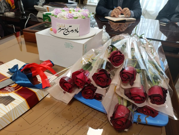 برگزاری جلسه تقدیر از همکاران خانم پردیس شهید چمران به مناسبت روز زن و ولادت حضرت فاطمه زهرا (س)   15