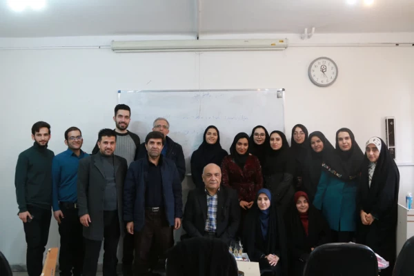 بازدید دکتر فتحی و جمعی از اساتید از کلاس های آموزشی پردیس شهید چمران
همراه با تبریک سالروز ولادت حضرت زهرا (س) و روز زن 5