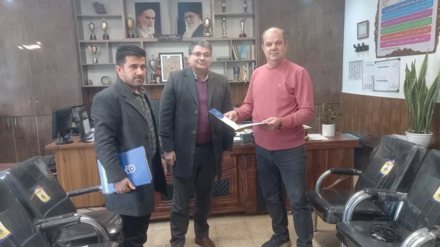 بازدید از مدارس وابسته تجربی کارورزی و اهدای لوح تقدیر به معلمان و مدیران 3