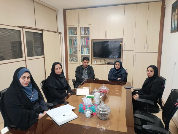 جلسه هماهنگی امتحانات دی ماه با حضور همکاران آموزشی در دفتر ریاست دانشکده علوم انسانی شهید چمران برگزار شد 3
