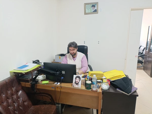 حضور تیم پشتیبانی ( آموزش، فناوری، حراست و خدمات )در ایام غیرحضوری و مجازی شدن امتحانات نیمسال اول ۴۰۴۱ در روز شنبه 4 بهمن ماه  4